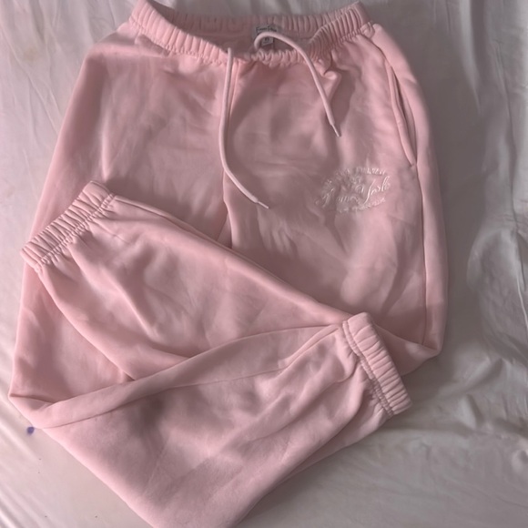 faded rose essential pink new york sweatpants - Picture 1 of 3